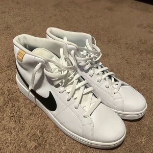 Size 13 men’s nike blazers brand new